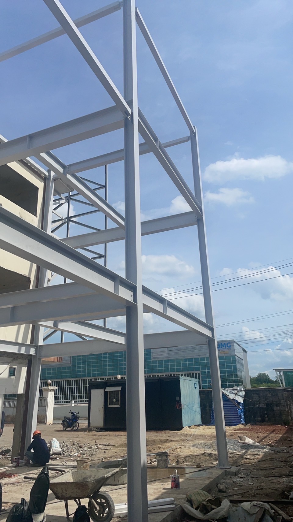 โกดัง LK Auto Zone 2